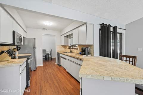 2169 Wagonwheel Avenue, Palm Bay FL - photo 10 of 36
