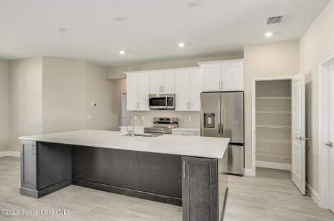 680 Londonderry Circle, Palm Bay FL - photo 16 of 73