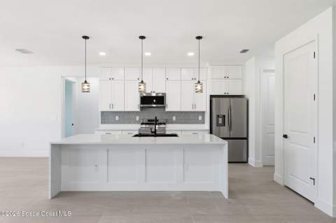 889 Reading Street, Palm Bay FL - photo 16 of 56
