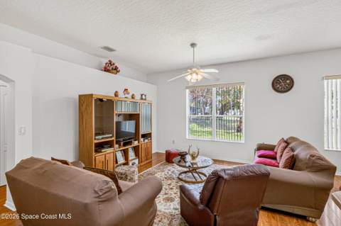 785 SE Parsons Circle, Palm Bay FL - photo 16 of 40