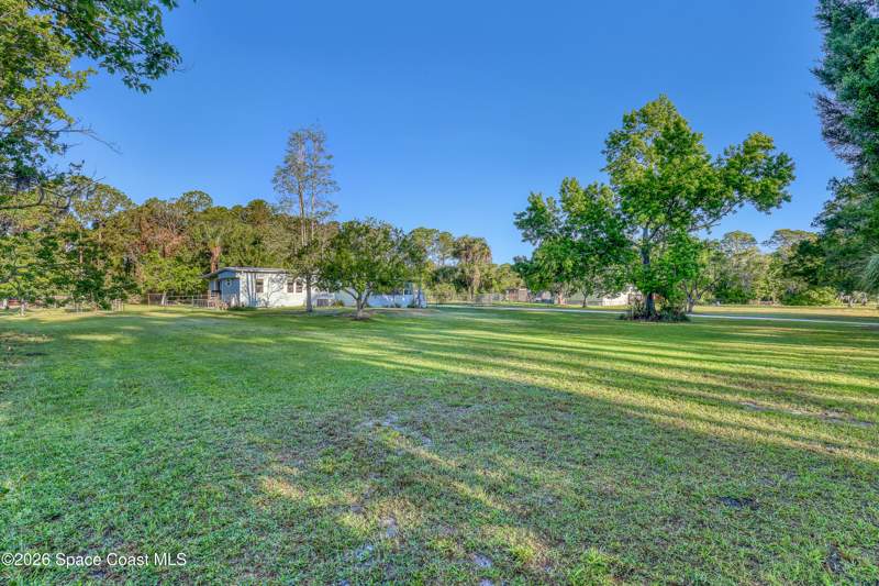3 bedroom Manufactured Home at 2540 Tuscany Drive, Sherwood Ranchettes, Mims — photo 3