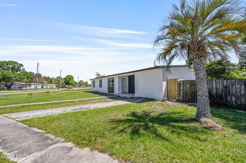 4 bedroom Single Family Residence at 1106 Wild Rose Drive, Port Malabar Unit 2, Palm Bay — photo 3