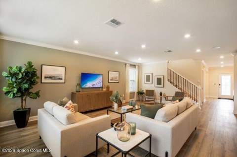 598 Oldenberg Street, Palm Bay FL - photo 8 of 32