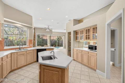 625 Newport Drive, Indialantic FL - photo 18 of 55