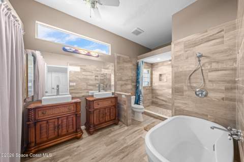 1044 Harbor Pines Drive, Merritt Island FL - photo 23 of 37