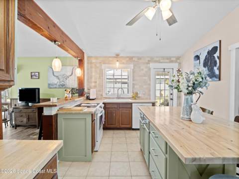 532 Sunset Boulevard, Melbourne Beach FL - photo 12 of 58
