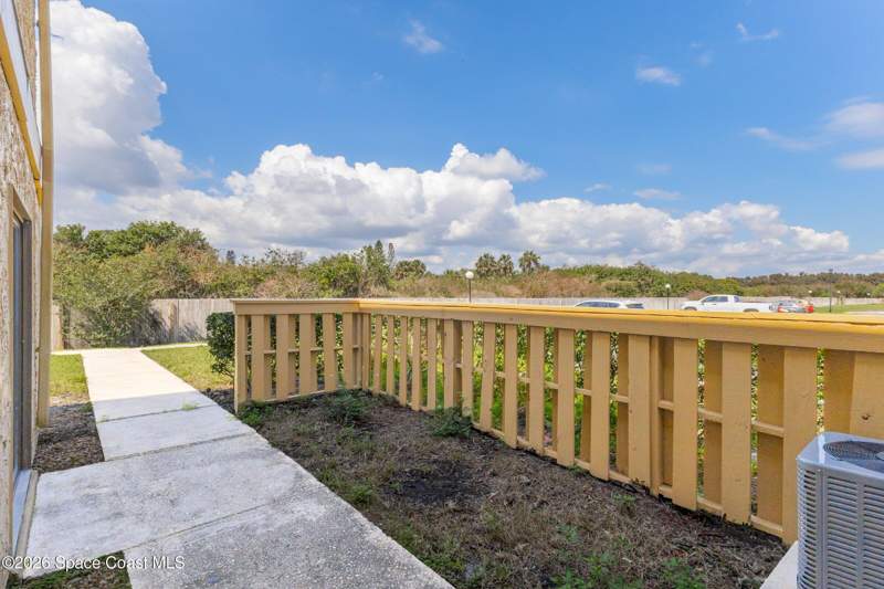 3 bedroom Townhouse at 1000 NE Abada Court #107, Port Malabar Country Club Unit 7 Pt of Second Repl, Palm Bay — photo 4