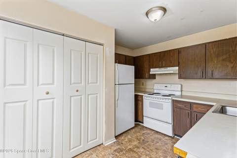 1000 NE Abada Court #107, Palm Bay FL - photo 12 of 39