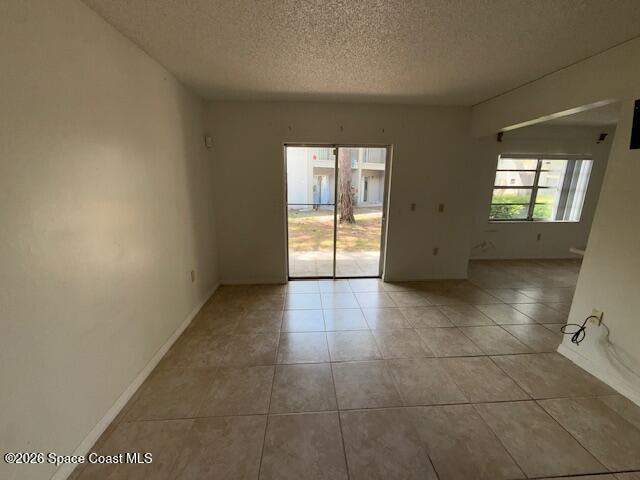 2 bedroom Condominium at 2913 Pinewood Drive #16, Palm Bay Club Condominium, Palm Bay — photo 4