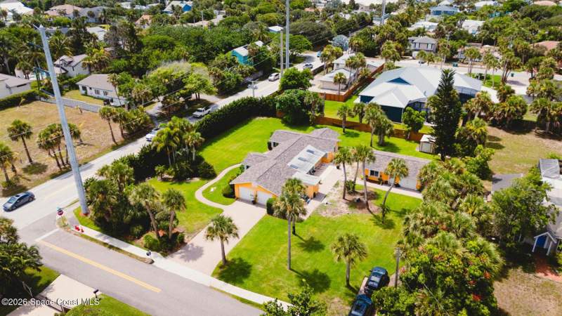 4 bedroom Single Family Residence at 702 Oak Street, Sunset Bay Subd, Melbourne Beach — photo 2