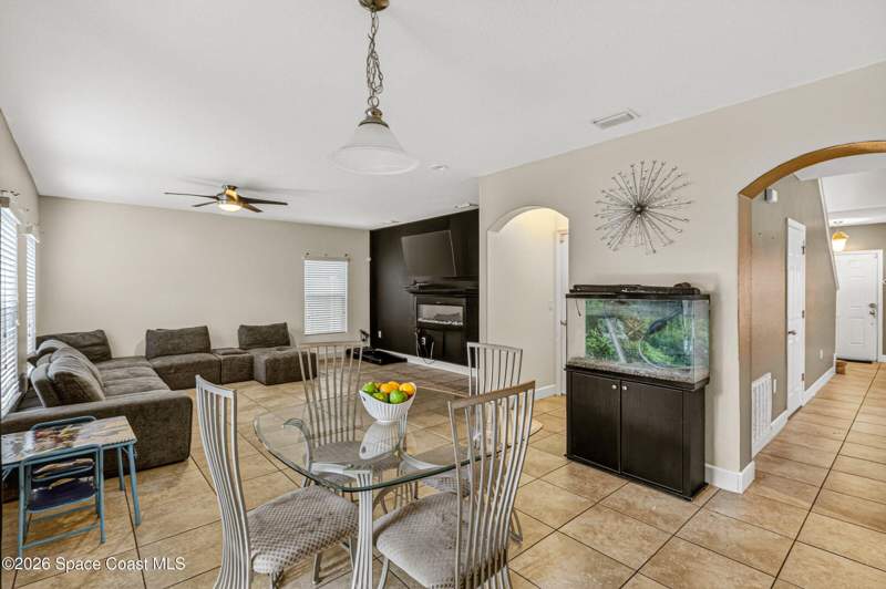 4 bedroom Single Family Residence at 547 Trymore Drive, Wellington at Bayside Lakes, Palm Bay — photo 5
