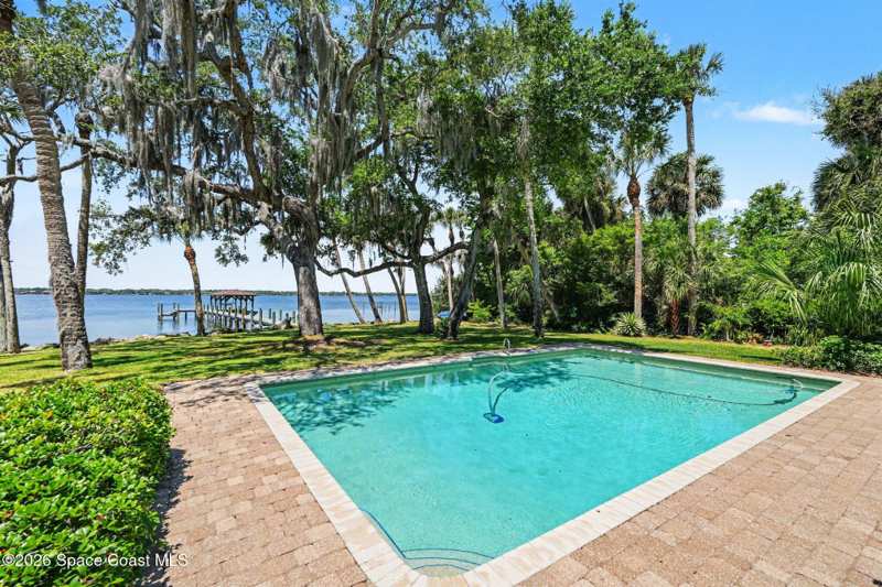 5 bedroom Single Family Residence at 4137 Crooked Mile Road, Georgiana Settlement, Merritt Island — photo 1