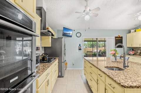 249 Mcclain Drive, Melbourne FL - photo 6 of 28