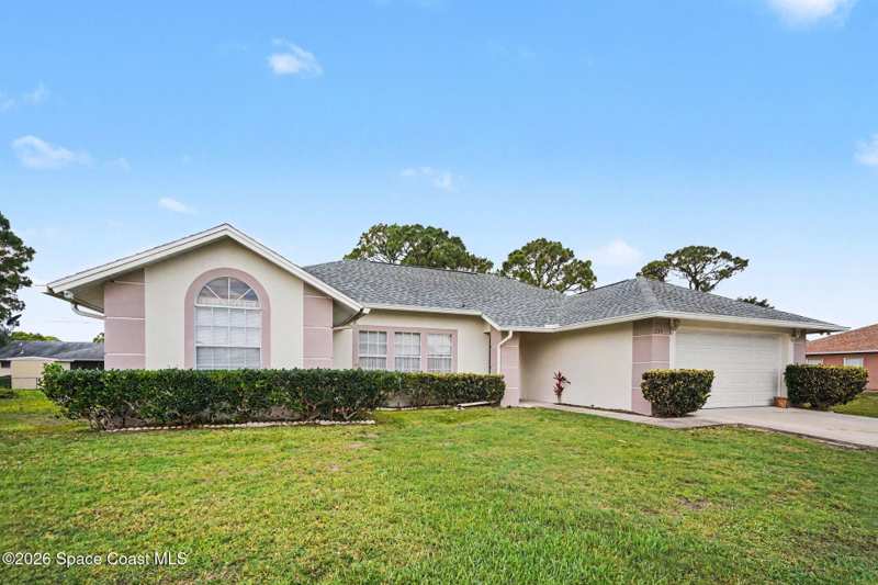 3 bedroom Single Family Residence at 1206 Glencove Avenue, Port Malabar Unit 44, Palm Bay — photo 1