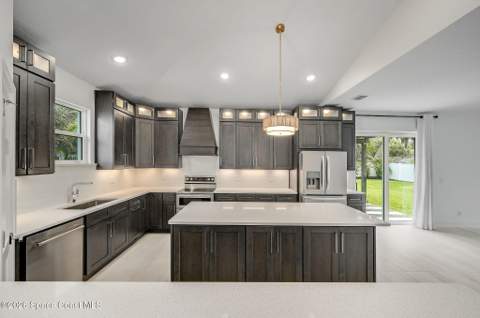 2093 Greenway Drive, Melbourne FL - photo 8 of 51