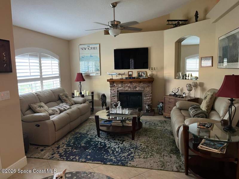4 bedroom Single Family Residence at 7100 Hacienda Drive, Grant, Grant — photo 2