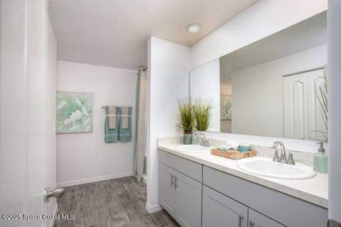 527 Lamkin Street, Palm Bay FL - photo 14 of 26