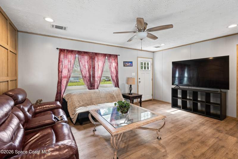 3 bedroom Manufactured Home at 958 Pecan Circle, Barefoot Bay Unit 2 Part 12, Barefoot Bay — photo 4