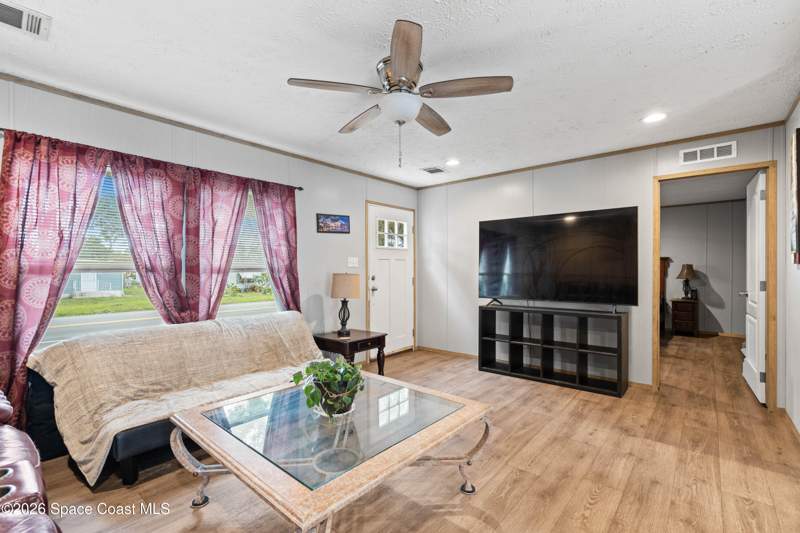 3 bedroom Manufactured Home at 958 Pecan Circle, Barefoot Bay Unit 2 Part 12, Barefoot Bay — photo 3