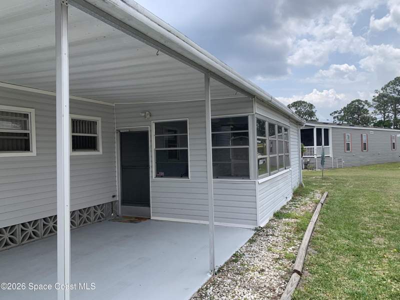 2 bedroom Mobile Home at 1270 Dove Court, Port Malabar Holiday Park Unit 1, Palm Bay — photo 3