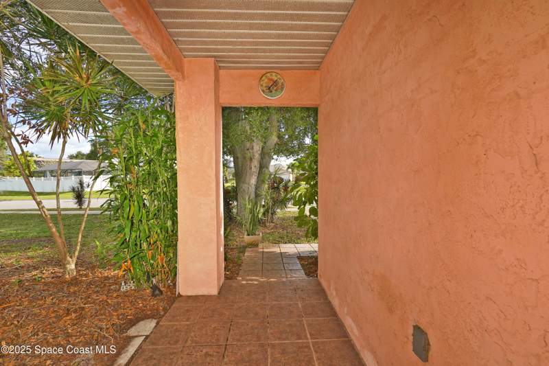 3 bedroom Single Family Residence at 385 Island Oaks Place, Island Oaks Subdivision, Merritt Island — photo 3