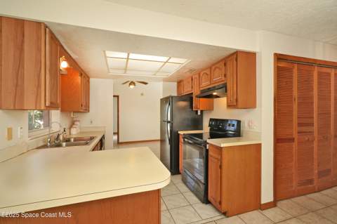 385 Island Oaks Place, Merritt Island FL - photo 12 of 35