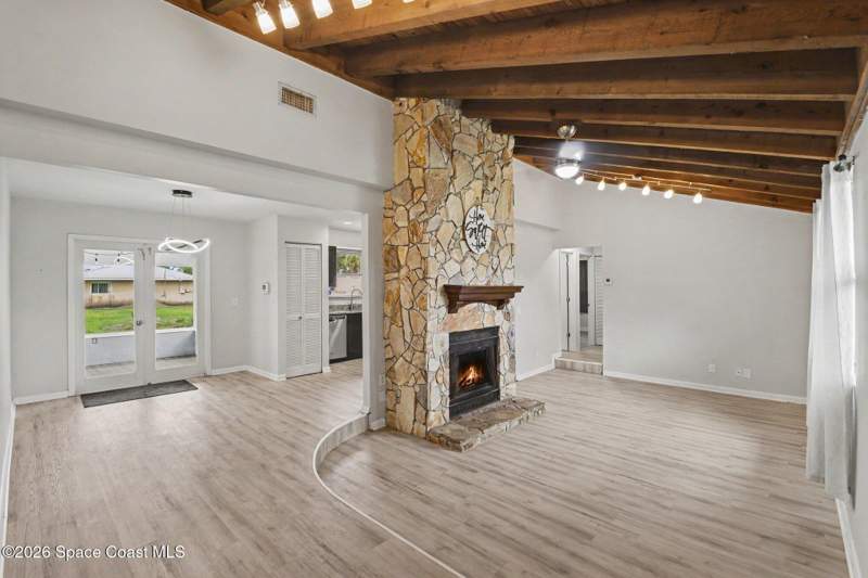 3 bedroom Single Family Residence at 2174 Dickens Street, Port Malabar Country Club Unit 6, Palm Bay — photo 2