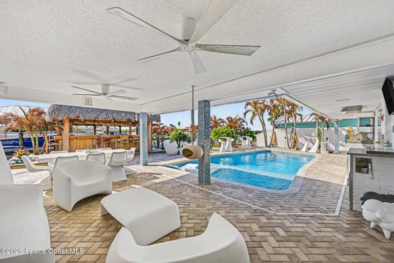 4 bedroom Single Family Residence at 178 Saint Croix Avenue, Cocoa Isles 11th Cape Royal Addn Phase 2, Cocoa Beach — photo 1