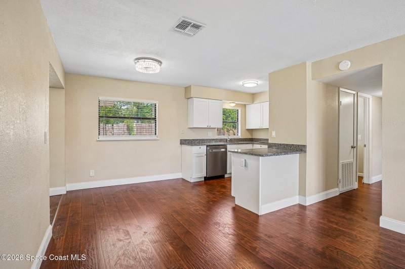3 bedroom Single Family Residence at 610 East Court, Lenore Addn Unit No 5, Titusville — photo 5