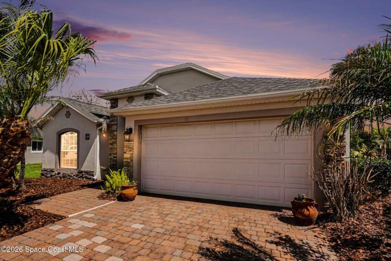4 bedroom Single Family Residence at 3392 Siderwheel Drive, Capron Trace - Phase 2, Rockledge — photo 3