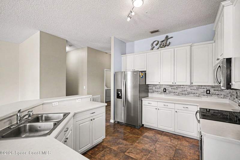 4 bedroom Single Family Residence at 591 Dinner Street, Port Malabar Unit 7, Palm Bay — photo 4