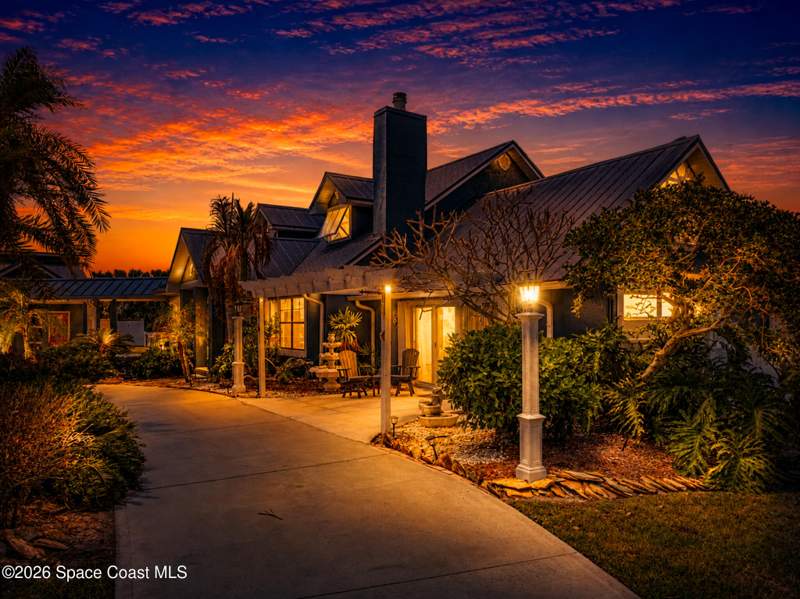 5 bedroom Single Family Residence at 2955 N Tropical Trail, Merritt Island, Merritt Island — photo 5