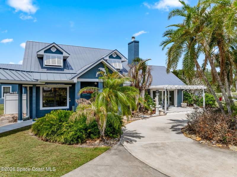 5 bedroom Single Family Residence at 2955 N Tropical Trail, Merritt Island, Merritt Island — photo 3