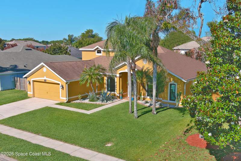 5 bedroom Single Family Residence at 394 Tunbridge Drive, Chelsea Park Unit 7 A S/D of A Port of Sec 22 and, Rockledge — photo 2