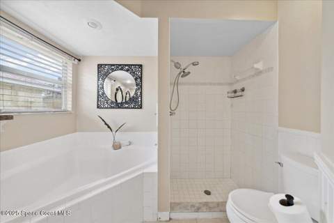 897 Hunters Creek Drive, Melbourne FL - photo 17 of 26