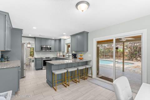 1140 Two Oaks Boulevard, Merritt Island FL - photo 16 of 63