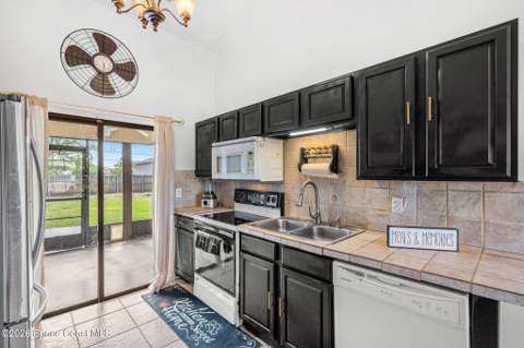 950 Taft Avenue, Palm Bay FL - photo 8 of 35
