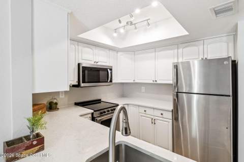 718 Fairway Drive, Melbourne FL - photo 6 of 20