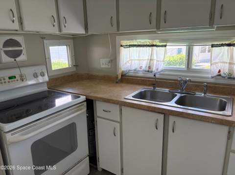 2580 Highway A1a Highway #2, Melbourne Beach FL - photo 11 of 35