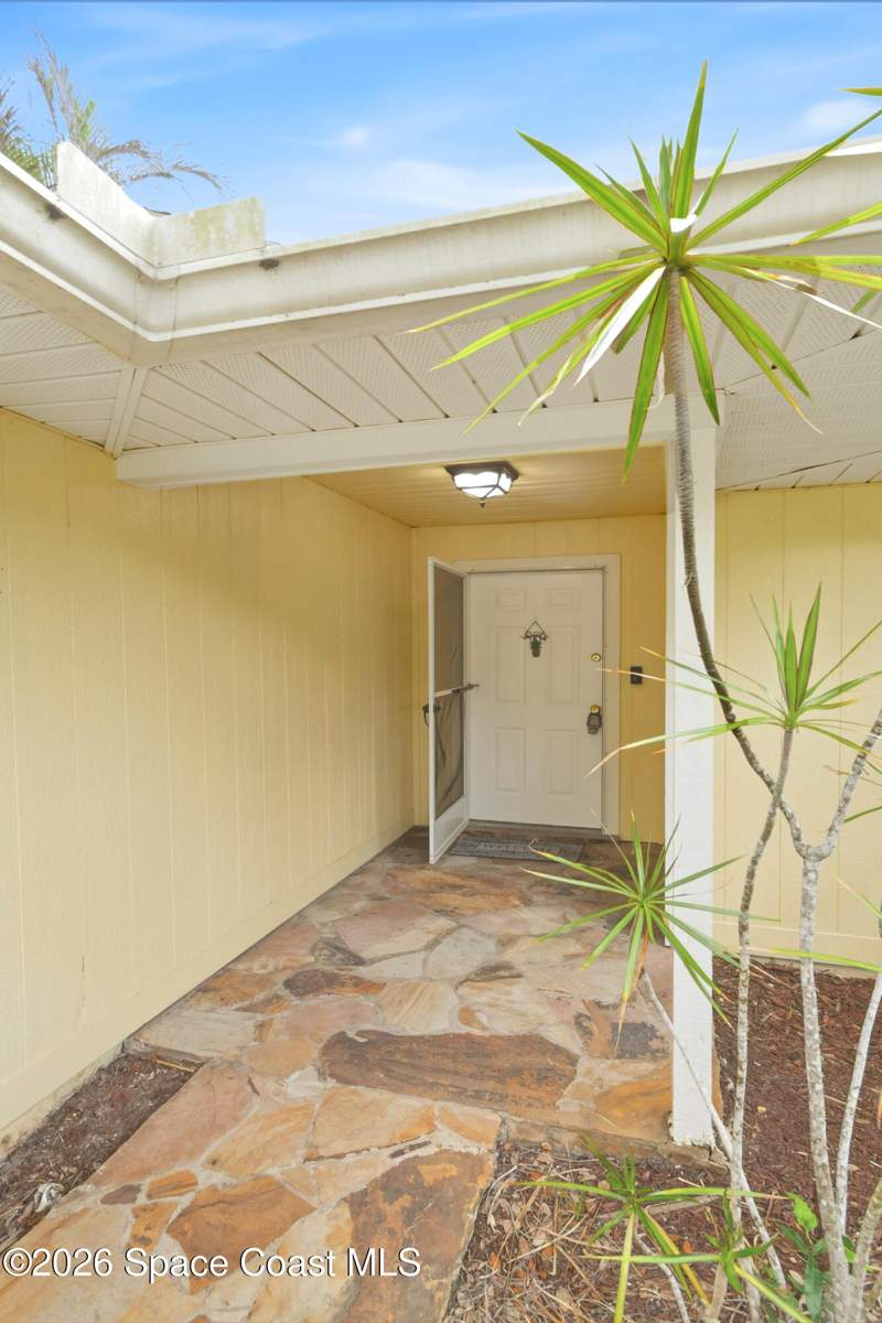 4 bedroom Single Family Residence at 285 Ibis Drive, Melbourne Shores 2nd Addn, Melbourne Beach — photo 4