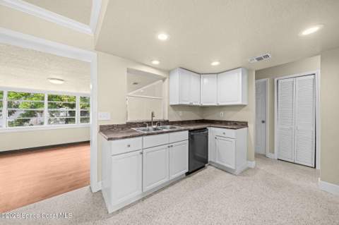 210 Park Avenue, Satellite Beach FL - photo 10 of 40