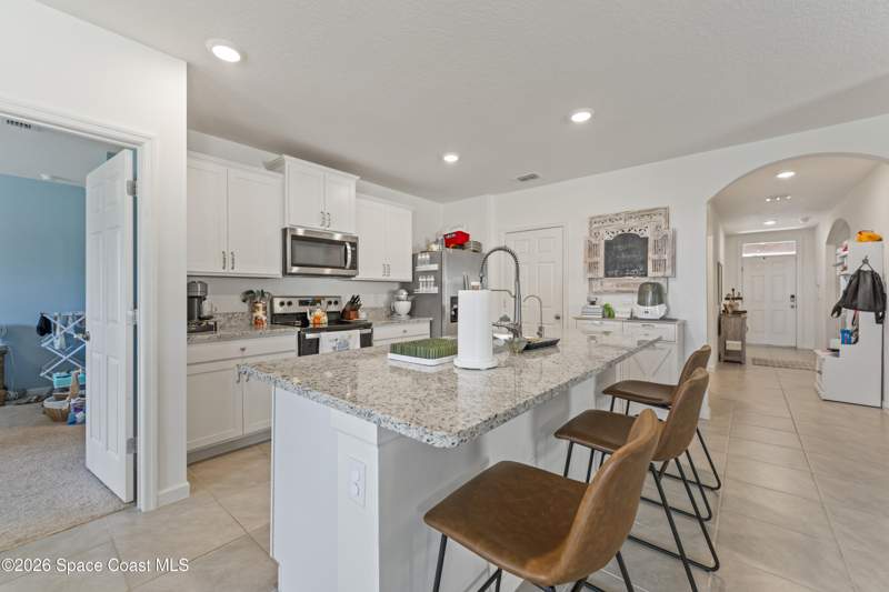 3 bedroom Single Family Residence at 1598 Mineral Loop Drive, Avery Springs, Palm Bay — photo 4