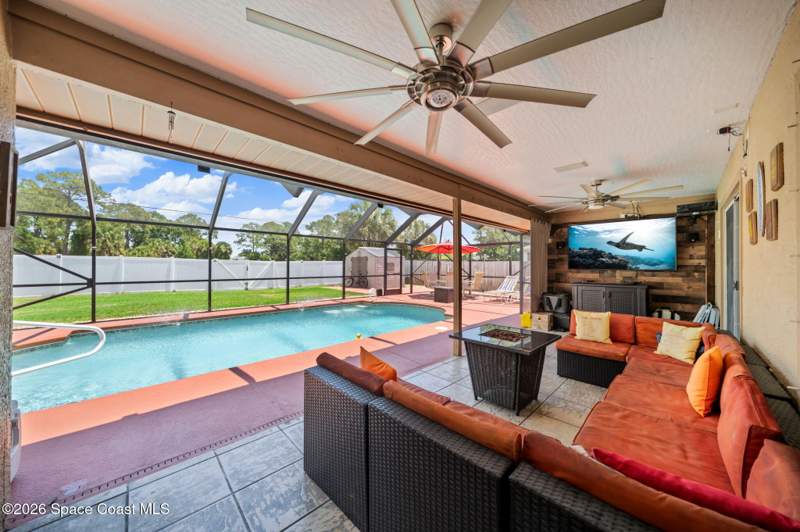 3 bedroom Single Family Residence at 413 Lisa Road, Port Malabar Unit 21, Palm Bay — photo 3