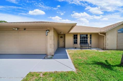 413 Lisa Road, Palm Bay FL - photo 7 of 43