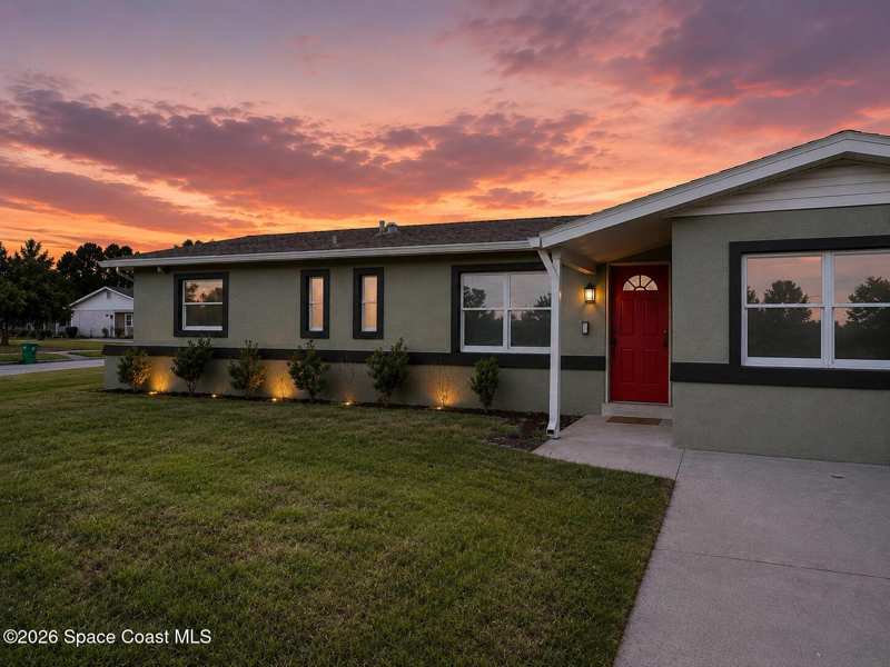 4 bedroom Single Family Residence at 2013 Glendale Boulevard, Shady Villas Unit 2, Mims — photo 1