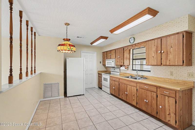 2 bedroom Single Family Residence at 571 Firestone Street, Port Malabar Unit 7, Palm Bay — photo 5