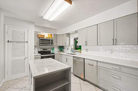 480 Temple Street, Satellite Beach FL - photo 13 of 31