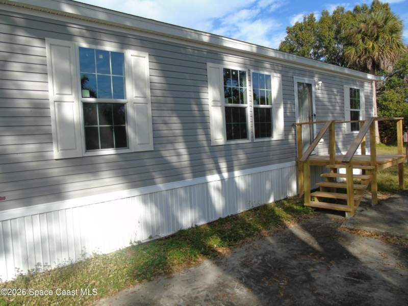 3 bedroom Manufactured Home at 5 Annette Drive, Paulana East, Melbourne — photo 3