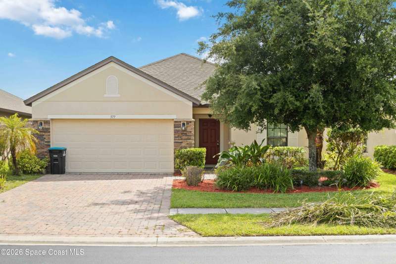 4 bedroom Single Family Residence at 577 Trymore Drive, Wellington at Bayside Lakes, Palm Bay — photo 2