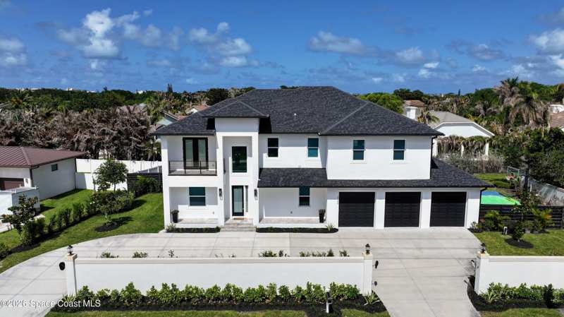 7 bedroom Single Family Residence at 2345 N Riverside Drive, Rio Villa Unit III, Indialantic — photo 1